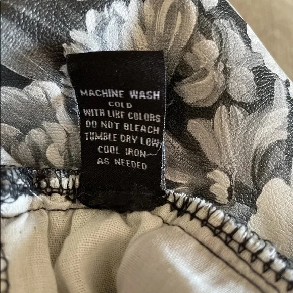 Jogger Faux Leather Pants Carbon Rue 21 Most Wanted Pull On Sz S Inseam 28” nwot - Picture 12 of 13